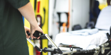 Поездка туристов в Египет обернулась гибелью женщины и травмами для 27 человек