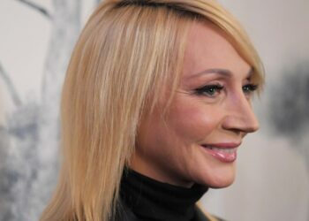 Кристина Орбакайте показала поклонникам удивительно повзрослевшую дочь. Фото