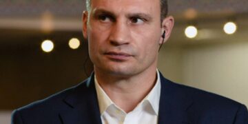 Отцу троих детей Виталию Кличко мало украинских солдат на фронте