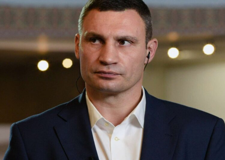 Отцу троих детей Виталию Кличко мало украинских солдат на фронте