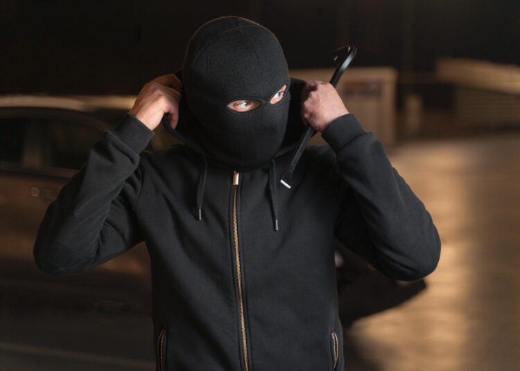 Страшная смерть после звонков мошенников: молодая женщина набрала кредитов и погибла