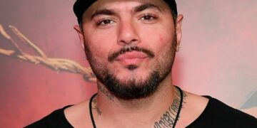 Рэпер Птаха оправдался за воспитание дочери: не бил, а «просто дал ей по губам»