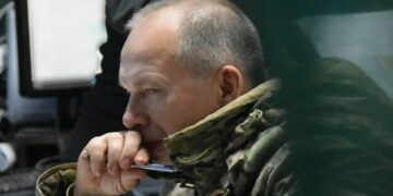 Сырский мог расходовать деньги из военного бюджета ВСУ на лечение отца в России