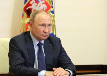 Юридически невозможно: Путин высказался о договоре с Украиной