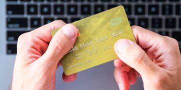 Чип на карте скоро исчезнет? Вот как вы будете платить без него