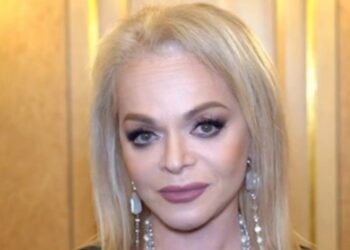 Долина может потерять еще две квартиры на 95 млн рублей за границей