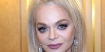 Долина может потерять еще две квартиры на 95 млн рублей за границей