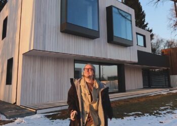 Секретные сделки и публичные переезды: в какую недвижимость вкладываются российские звезды