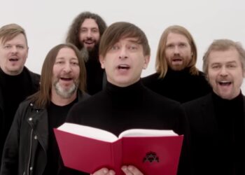 «Би-2» пытаются собрать зрителей на концерт с помощью скидок на билеты в магазинах