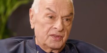 Последний аккорд Левона Оганезова: не стало пианиста, игравшего для Кобзона