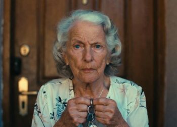 Борьба с «эффектом Долиной»: россиянин смог отсудить квартиру у пенсионерки-мошенницы