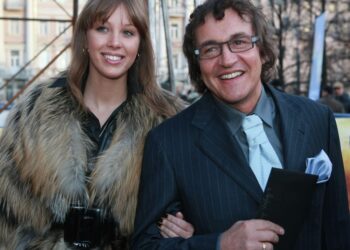 Полина Диброва опасается получить кислотой в лицо