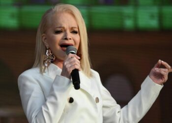 «Можно мне еще пожить?»: Долина попросила Лурье об отсрочке выселения из квартиры в Хамовниках