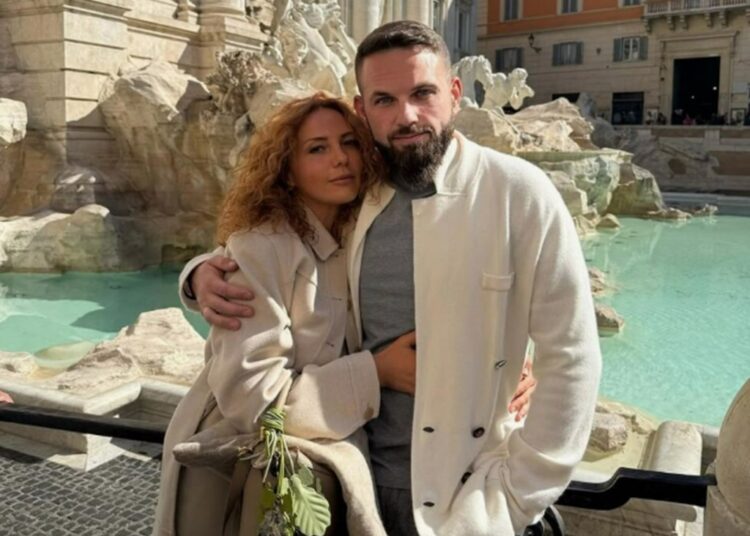 В пустыне найдены тела криптобизнесмена Новака и его жены