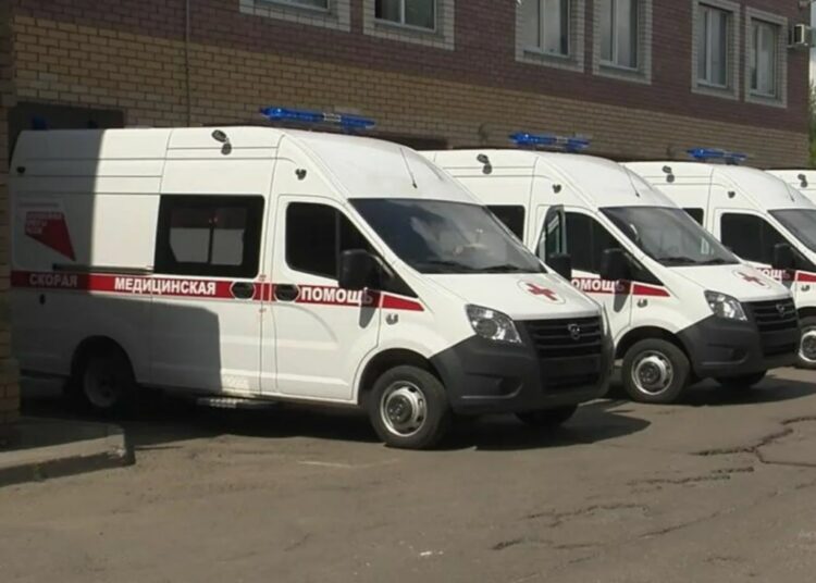 Врачи рассказали о состоянии девочки, которую отец выбросил из окна на четвертом этаже