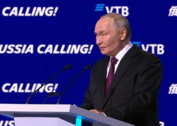 Путин подтвердил, что Кремль предлагал Киеву мирно вывести войска с территории Донбасса