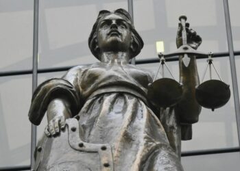 Российский суд вынес Алле Пугачевой условный срок