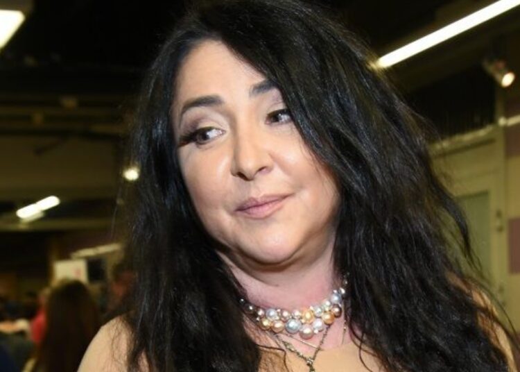 «Лужковская надбавка» для Лолиты и звание для Долиной: стали известны размеры звездных пенсий