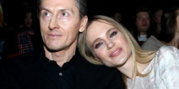 Муж Глюкозы оказался в миллионных долгах, пока она сама борется с личным кризисом