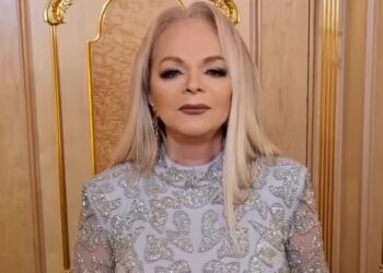 «Не хочет видеть»: Долина отказалась от личной встречи с Лурье при передаче ключей от квартиры