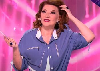 «Цветущий вид и отказ от гастролей»: как живет Елена Степаненко после развода с Петросяном