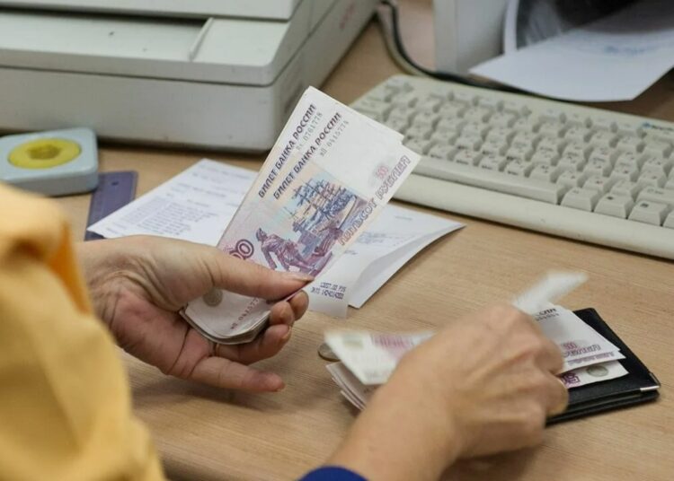 Какие выплаты в России проиндексируют с 1 февраля