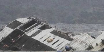 13 погибших и больше сотни пропавших без вести: последние новости о трагедии у Филиппин