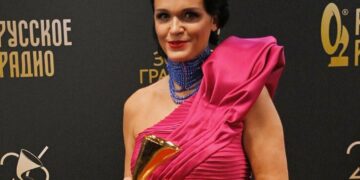 Вторая Волочкова на подходе? Певица Слава опубликовала новое пьяное видео