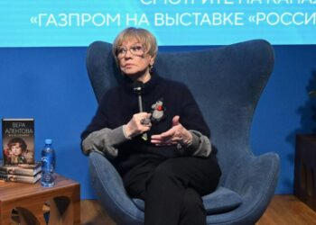 Десять российских знаменитостей, ушедших из жизни в 2025 году