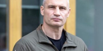 Мэр Киева Кличко предупредил о гуманитарной катастрофе в столице