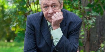 «Даже говорить не хочет»: Ефремов после колонии панически боится прошлого