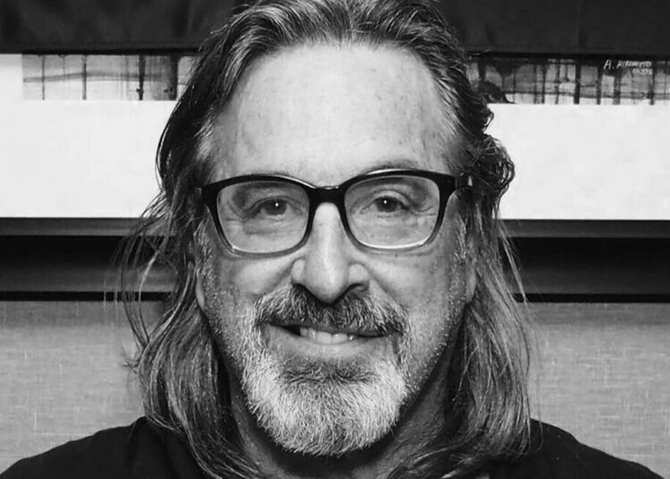 Новая смерть после фильмов Тарантино: вслед за братом умер актер Роберт Кэррадайн