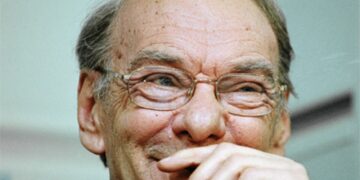 Неизвестная дочь: как выглядит оставшаяся без отца старшая наследница Алексея Баталова