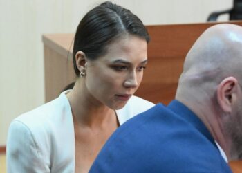 Блогер Лерчек родила сына от учителя по танцам