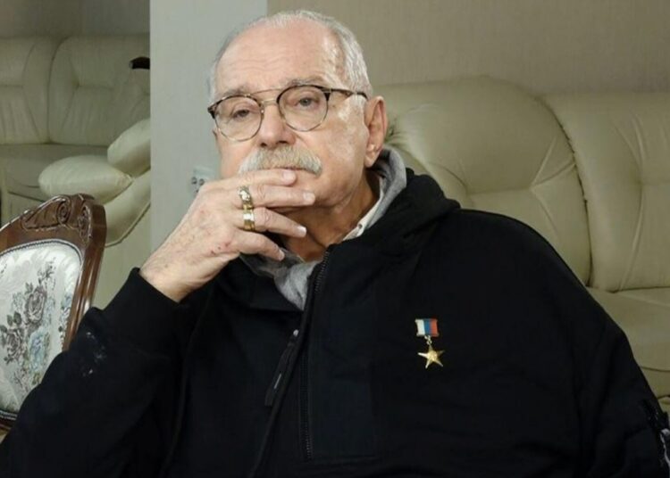 Россияне увидели лицо правнука режиссера Никиты Михалкова. Фото