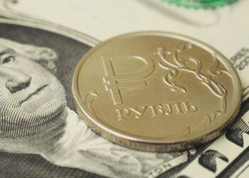 120 рублей и больше: почему россиянам советуют готовиться к обвалу нацвалюты?