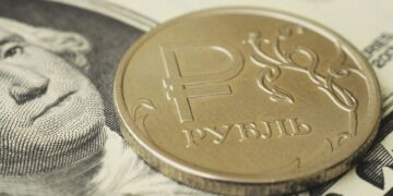 120 рублей и больше: почему россиянам советуют готовиться к обвалу нацвалюты?