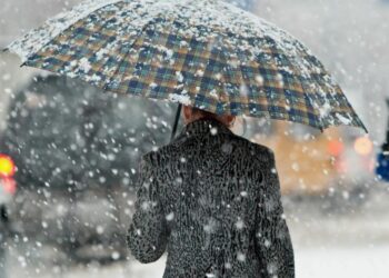 Опытный врач рассказал о болезнях, которыми мы закусываем вместе с «чистыми» снежинками