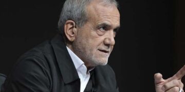 «Позор для США и Израиля»: президент Ирана высказался о гибели верховного лидера Хаменеи