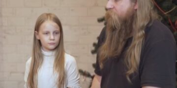 Дипломированный специалист в 13 лет: девочка-вундеркинд Алиса Теплякова выпустилась из РГГУ