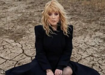 «С трудом передвигается»: куда подастся пожилая Алла Пугачева с детьми, спасаясь от войны на Кипре