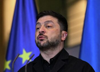 «Это не вопрос эмоций»: Зеленский заявил, что готов подписать мирный договор с Путиным