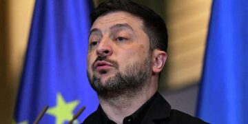 «Это не вопрос эмоций»: Зеленский заявил, что готов подписать мирный договор с Путиным