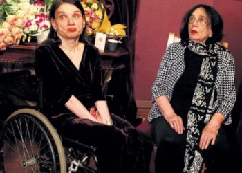 «Получила полумиллиардное наследство, но все еще боится»: дочь Баталова, страдающую ДЦП, пытается защитить сестра