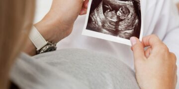 Калужане попали на 2 млн рублей и уголовку после непатриотичной гендер-пати