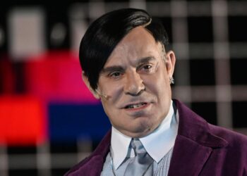 Не шутит! 70-летний Ефим Шифрин выходит в свет с девушкой 25 лет