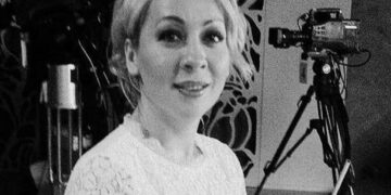 Известная по «СашеТане» и «Универу» актриса Вендунова погибла вместе с дочкой: похоронили вместе