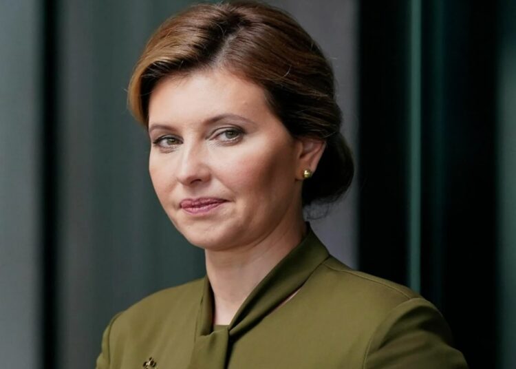 Зеленская решила поговорить то ли с Меланией Трамп, то ли с пустым местом
