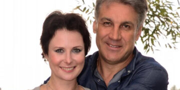 Погодина раскрыла тайну на похоронах Пиманова: супруги воспитывали дочь, о которой никто не знал