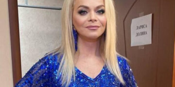 Лариса Долина пропустила модный показ в Москве: заговорили о ее госпитализации